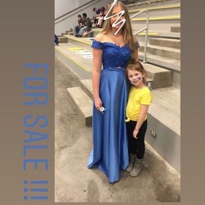 Prom / homecoming / formal dress